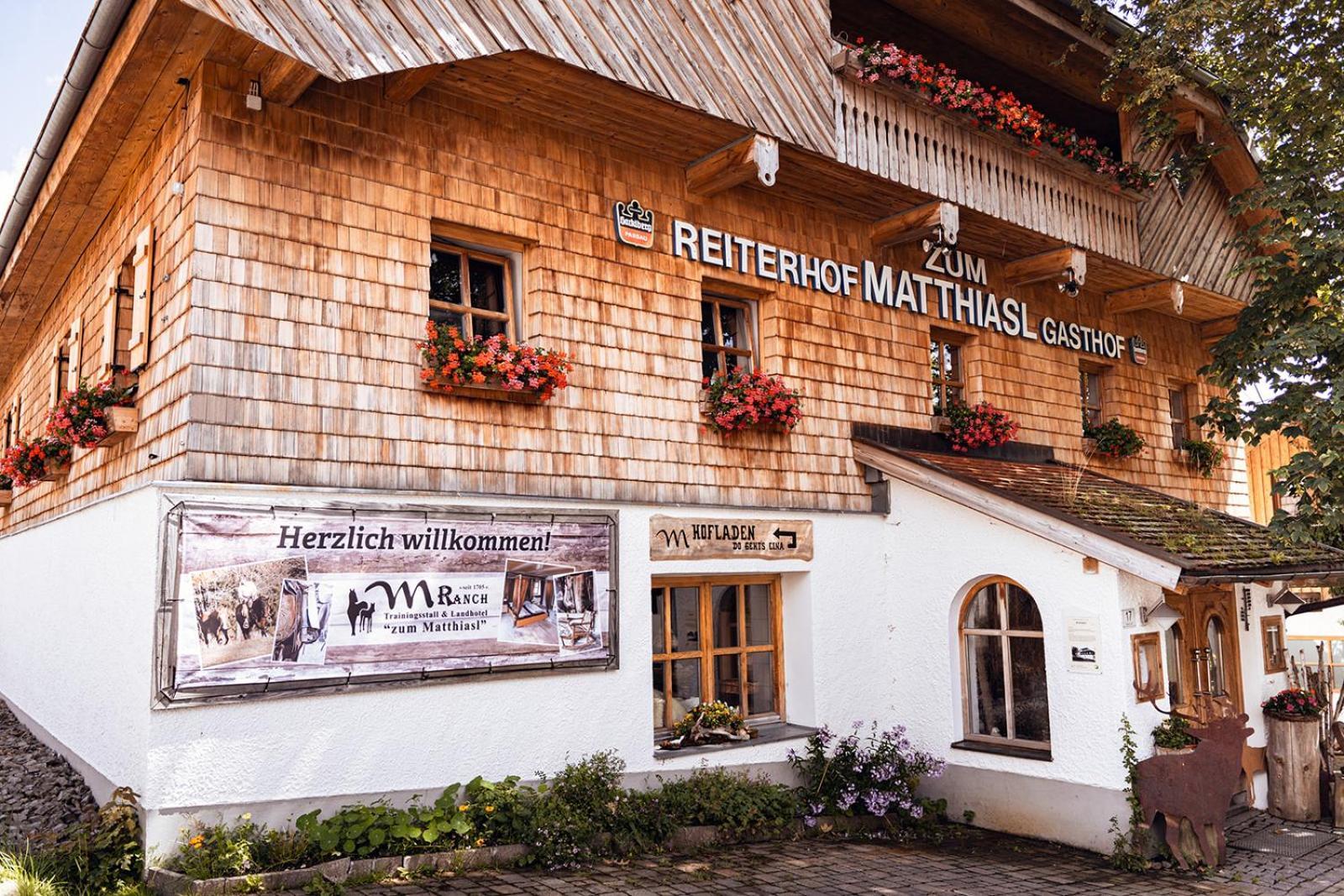 Landhotel Zum Matthiasl Bischofsreut Exterior photo